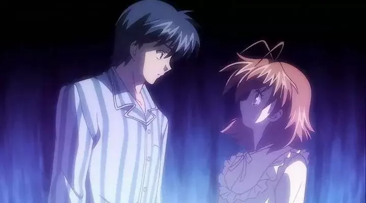 Nagisa und Tomoya aus dem Romance Anime Clannad in einer emotionalen Szene Nagisa und Tomoya aus dem Romance Anime Clannad in einer emotionalen Szene