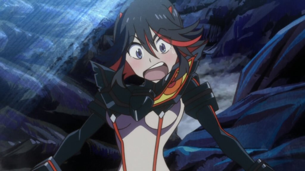 Ryuko Matoi in ihrem Kampfanzug Senketsu mit Schere-Klinge Ryuko Matoi in ihrem Kampfanzug Senketsu mit Schere-Klinge